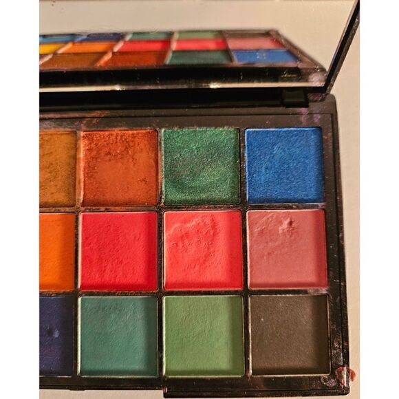 Revolution Tammi X Eye Palette *Palette Declutter Sale* GUC "As Is" - Picture 4 of 7
